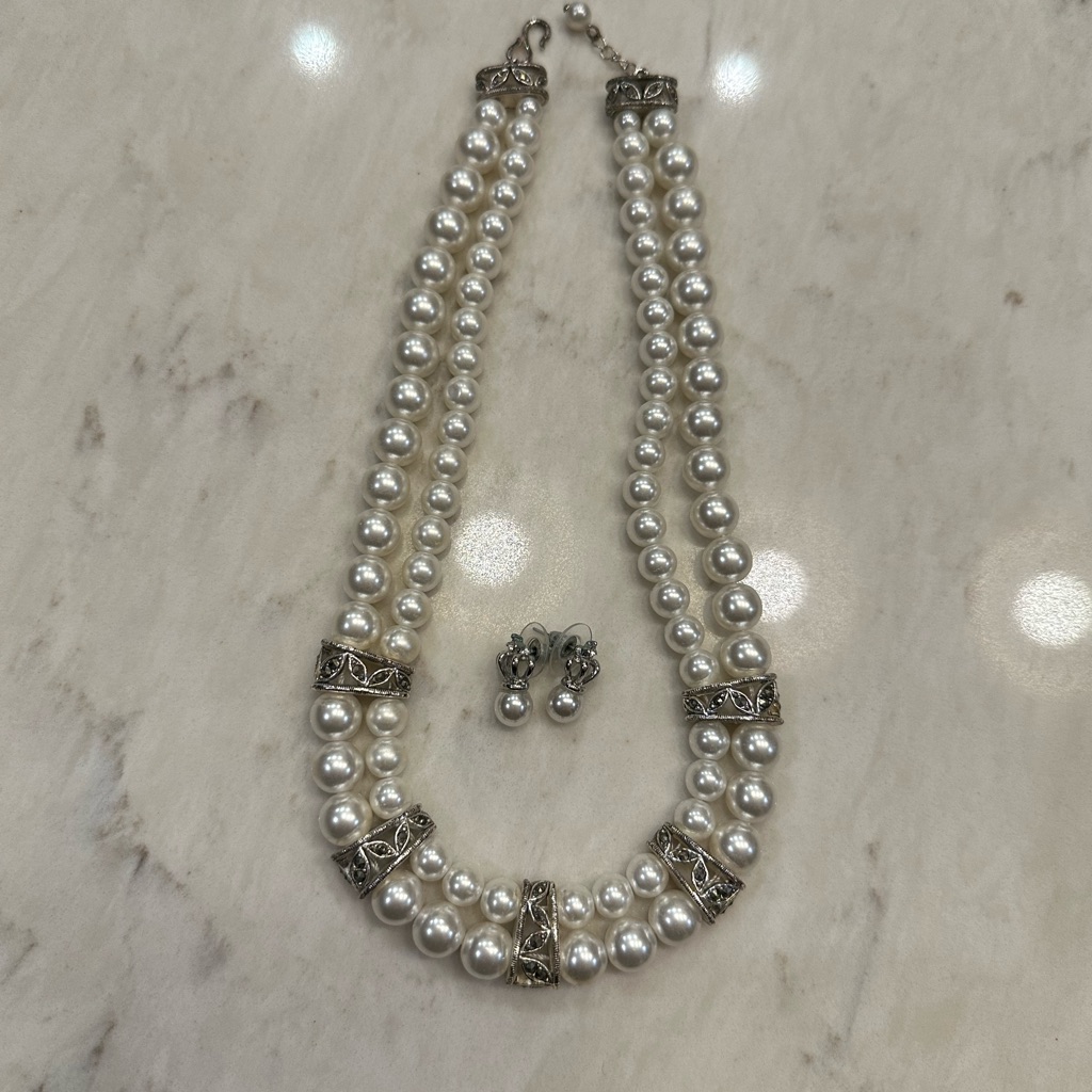 Beautiful Ross Simons Double Strand Faux Pearl Necklace And Earrings 45$